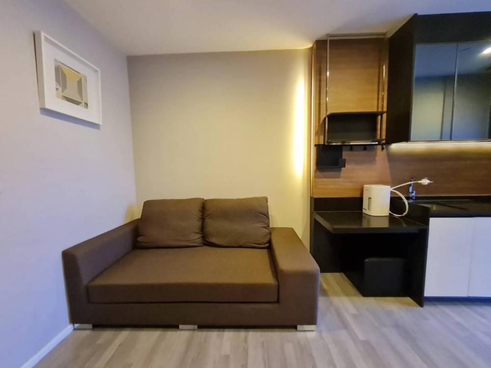 For RentCondoSathorn, Narathiwat : 🌈(For Rent)📌Urgent rent Condo The Room-Sathorn St. Louis near Bts St. Louis📌Rental price 18,000/month