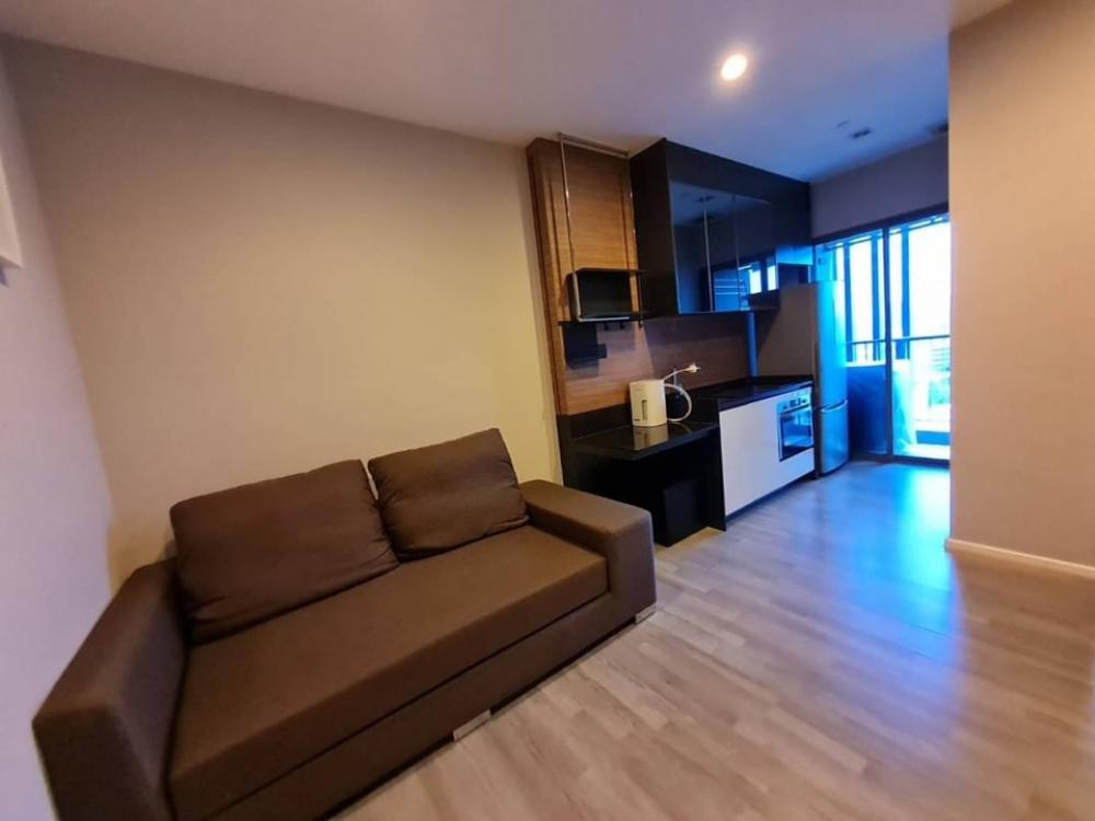 For RentCondoSathorn, Narathiwat : 🌈(For Rent)📌Urgent rent Condo The Room-Sathorn St. Louis near Bts St. Louis📌Rental price 18,000/month