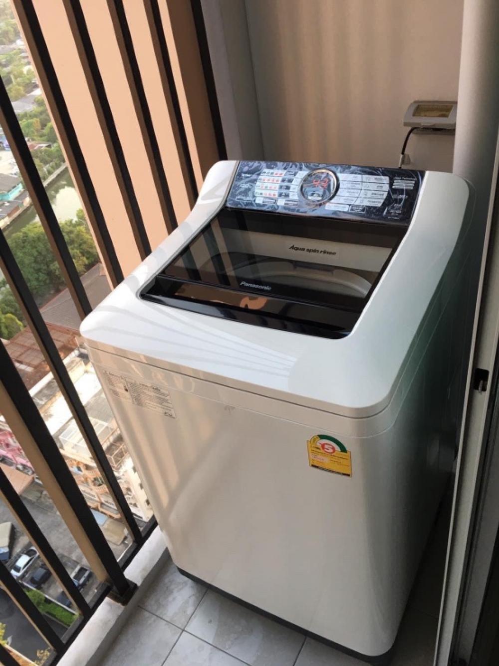 For RentCondoBang kae, Phetkasem : Condo for rent at Chewathai Petchkasem 27 (opposite Siam University) near BTS Bang Wa interchange MRT ❗️ There is a washing machine, size 24 sq m, floor 24 (pool view).