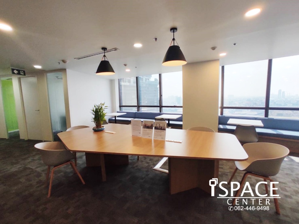 For RentOfficeSathorn, Narathiwat : Office for rent near BTS Surasak, fully furnished, can carry a notebook to work immediately There are rooms ranging from 1-60 people, complete facilities and interconnected transportation systems. Build an impressive network of relationships with neighbor