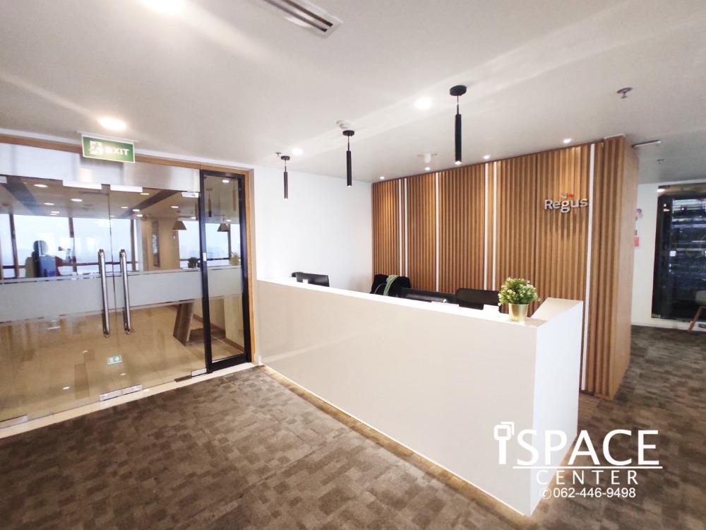 For RentOfficeSathorn, Narathiwat : Office for rent near BTS Surasak, fully furnished, can carry a notebook to work immediately There are rooms ranging from 1-60 people, complete facilities and interconnected transportation systems. Build an impressive network of relationships with neighbor