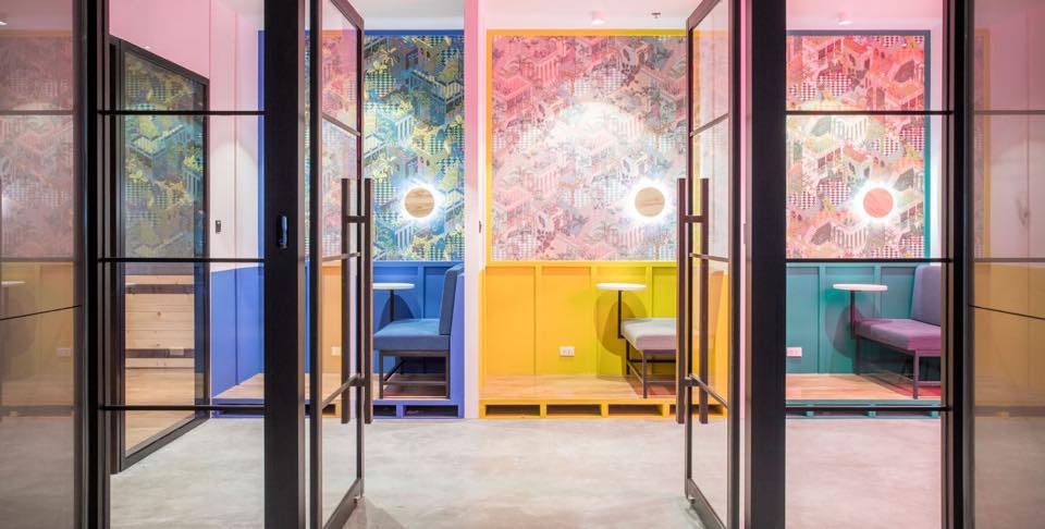 For RentOfficeSathorn, Narathiwat : For Rent Serviced Office AIA Sathorn Tower Office Building Fully-Furnished Starting for 1 - 30 Workstations (Rental Price starting from 9,000 THB/month) closed to BTS Saint Louis, Sathorn, Chongnonsi, Surasak, Silom