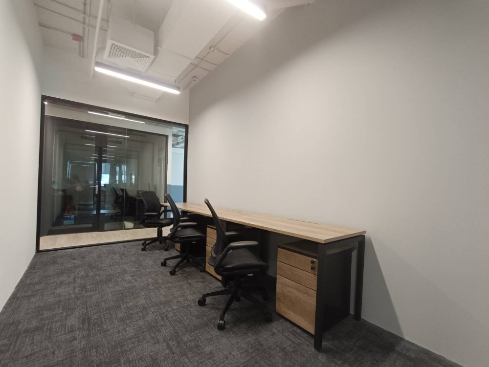 ให้เช่าสำนักงานสีลม ศาลาแดง บางรัก : เซอร์วิสออฟฟิศ พื้นที่สำนักงานให้เช่า สีลม ศาลาแดง Serviced Office พื้นที่เริ่มต้นสำหรับ 1 - 100 ท่าน ตกแต่งสวย พร้อมเข้าอยู่ อาคาร สีลม เอจ - Silom Edge Office Building ใกล้รถไฟฟ้า BTSศาลาแดง, MRTสีลม เริ่มต้น 9,000 บาท