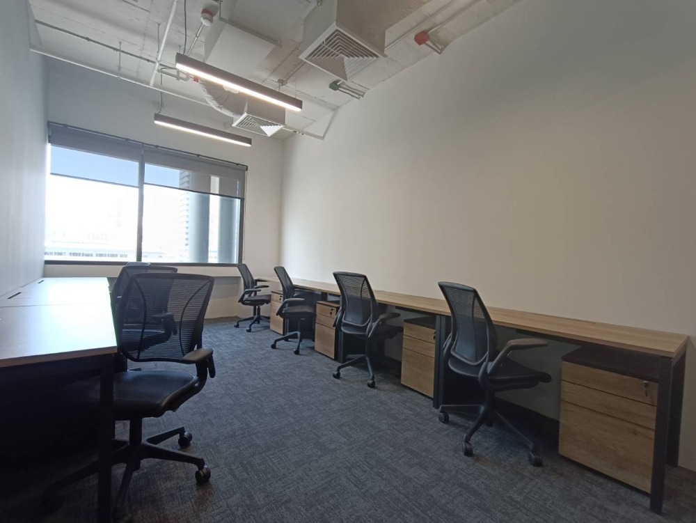 ให้เช่าสำนักงานสีลม ศาลาแดง บางรัก : เซอร์วิสออฟฟิศ พื้นที่สำนักงานให้เช่า สีลม ศาลาแดง Serviced Office พื้นที่เริ่มต้นสำหรับ 1 - 100 ท่าน ตกแต่งสวย พร้อมเข้าอยู่ อาคาร สีลม เอจ - Silom Edge Office Building ใกล้รถไฟฟ้า BTSศาลาแดง, MRTสีลม เริ่มต้น 9,000 บาท