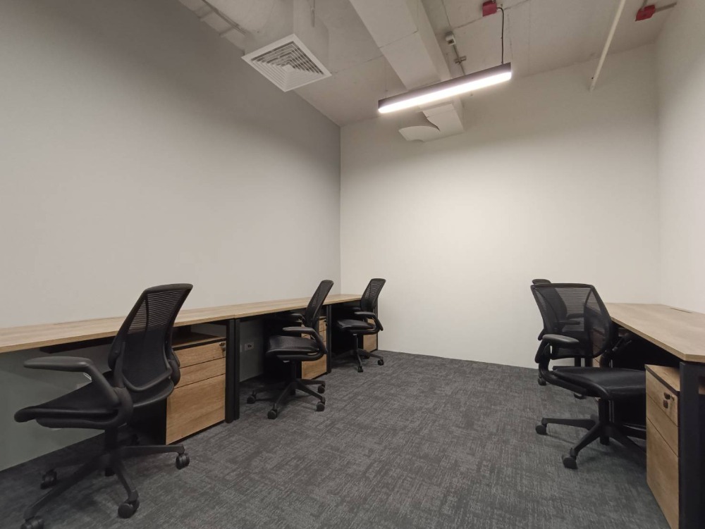 ให้เช่าสำนักงานสีลม ศาลาแดง บางรัก : เซอร์วิสออฟฟิศ พื้นที่สำนักงานให้เช่า สีลม ศาลาแดง Serviced Office พื้นที่เริ่มต้นสำหรับ 1 - 100 ท่าน ตกแต่งสวย พร้อมเข้าอยู่ อาคาร สีลม เอจ - Silom Edge Office Building ใกล้รถไฟฟ้า BTSศาลาแดง, MRTสีลม เริ่มต้น 9,000 บาท