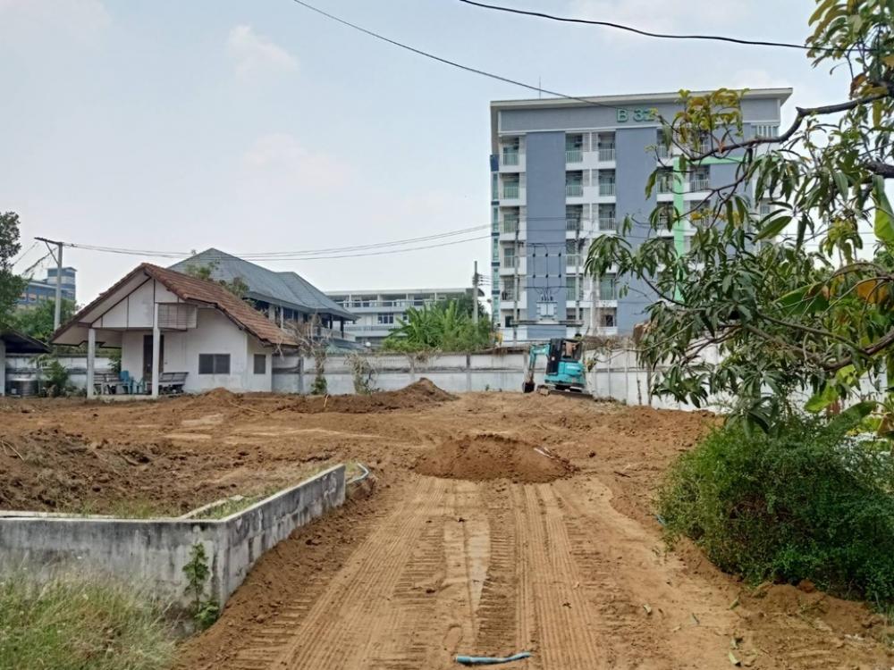 For SaleLandSamut Prakan,Samrong : 📣 Land for sale in Sukhumvit 858 square wa. Bearing 32, Bearing 34, next to Soi 3 Road, width 73 meters.