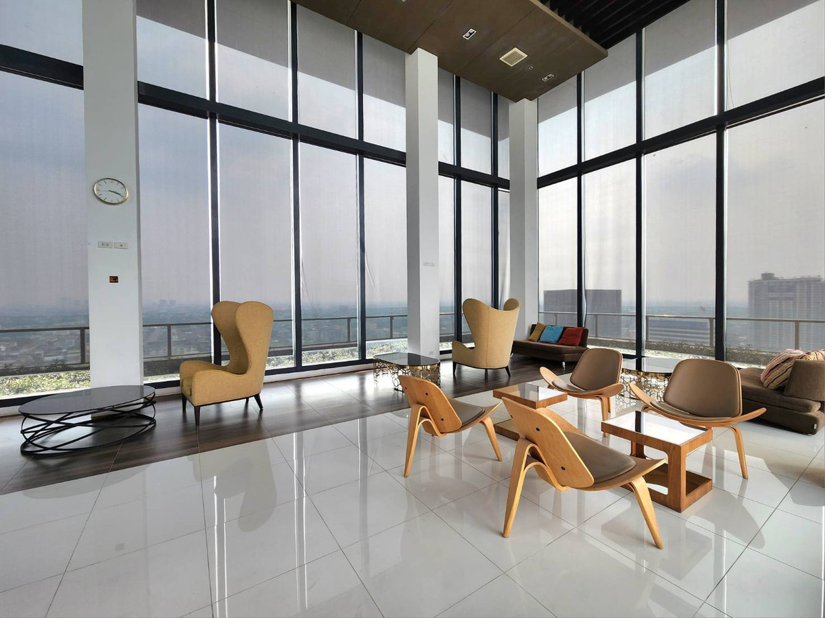 For RentCondoRattanathibet, Sanambinna : **The room is empty. Hotel-style condo, very rare, very nice, cheap price ** For rent, The Hotel Condo, next to MRT Bang Kraso. Rattanathibet line