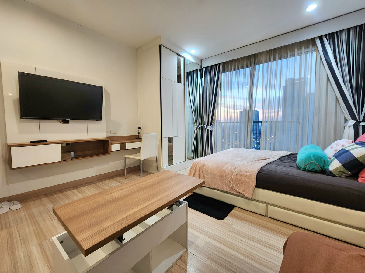 For RentCondoRattanathibet, Sanambinna : **The room is empty. Hotel-style condo, very rare, very nice, cheap price ** For rent, The Hotel Condo, next to MRT Bang Kraso. Rattanathibet line