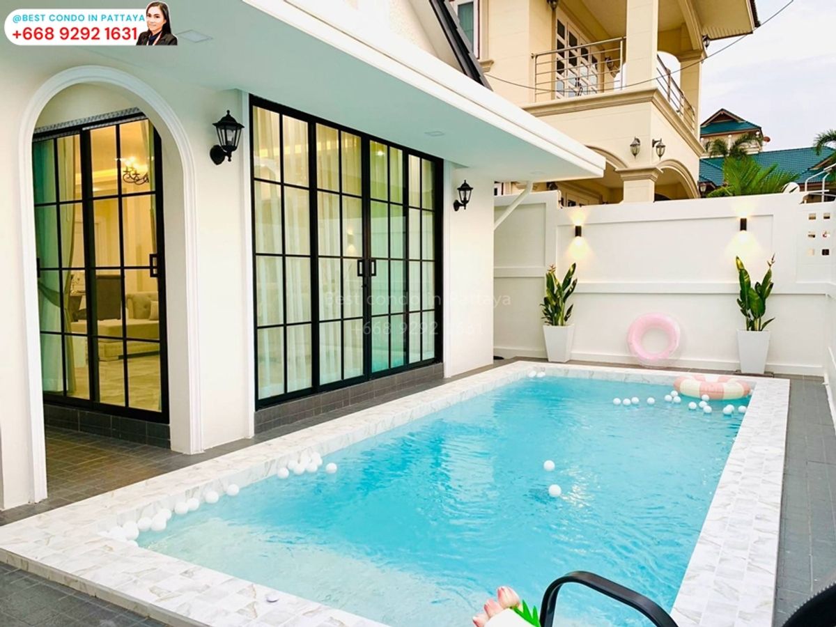 ขายบ้านพัทยา บางแสน ชลบุรี สัตหีบ : พูลวิลล่าหลังงาม สไตล์ English Cottage พร้อมเข้าอยู่ทันที เฟอร์นิเจอร์ครบทั้งหลัง