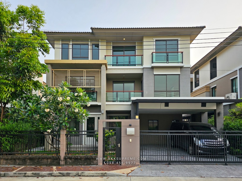 For RentHouseVipawadee, Don Mueang, Lak Si : (For rent) ** Passorn Songprapha, 3-storey detached house (new house) has never lived. kitchen extension house The roof of the car park has been added **
