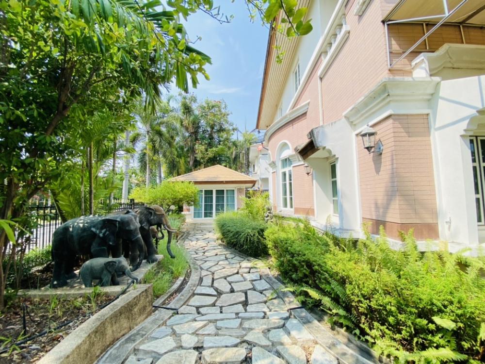 For SaleHouseLadkrabang, Suwannaphum Airport : For Sale 55 M Luxury house for sale, Ladawan Village, Sukhumvit 103, Chaloem Phrakiat Road, Prawet District, Bangkok