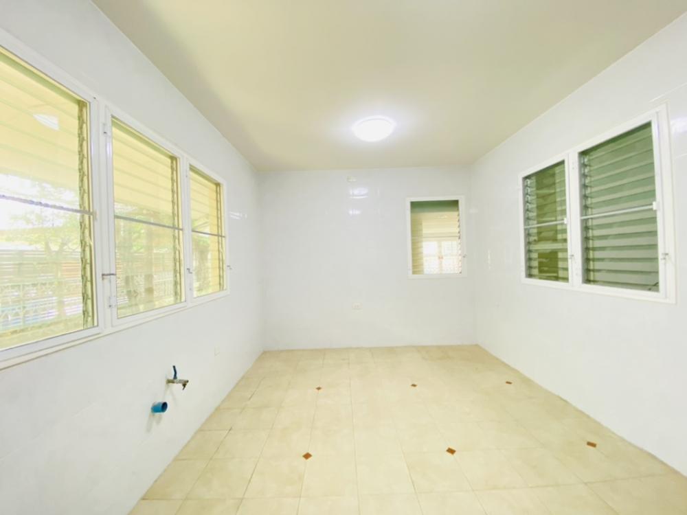 For SaleHouseLadkrabang, Suwannaphum Airport : For Sale 55 M Luxury house for sale, Ladawan Village, Sukhumvit 103, Chaloem Phrakiat Road, Prawet District, Bangkok