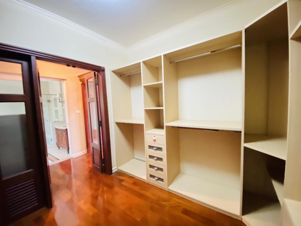 For SaleHouseLadkrabang, Suwannaphum Airport : For Sale 55 M Luxury house for sale, Ladawan Village, Sukhumvit 103, Chaloem Phrakiat Road, Prawet District, Bangkok