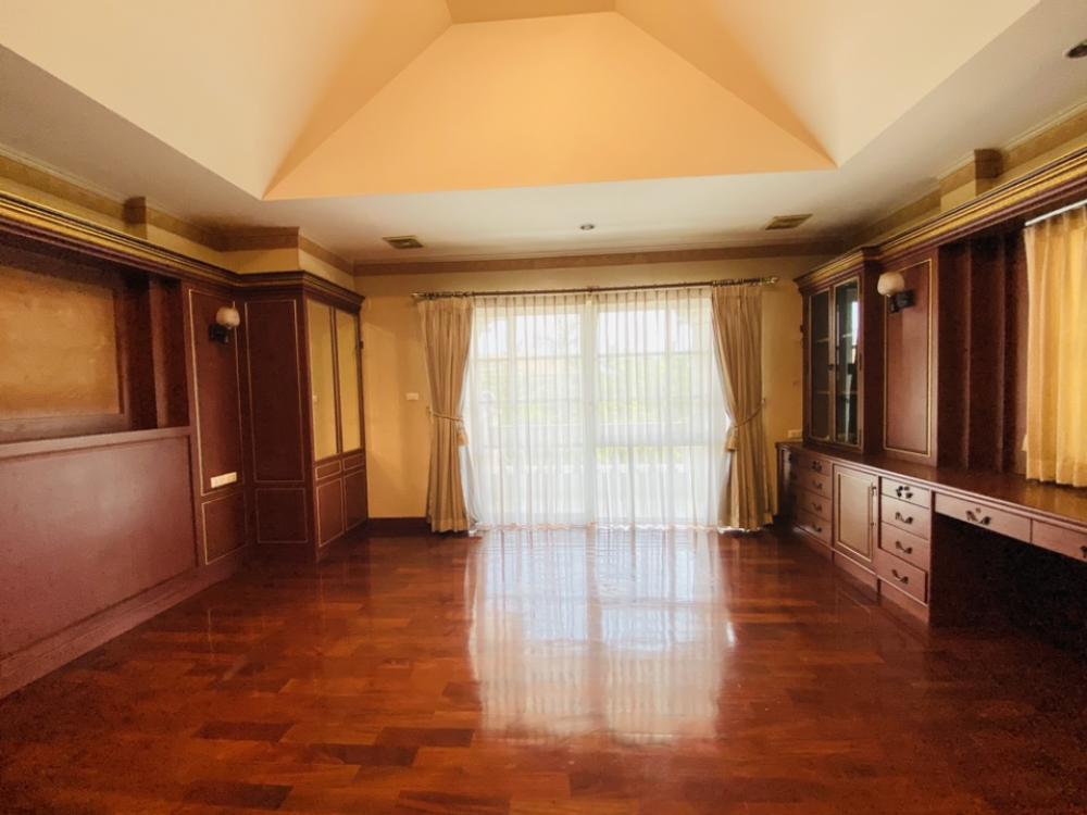 For SaleHouseLadkrabang, Suwannaphum Airport : For Sale 55 M Luxury house for sale, Ladawan Village, Sukhumvit 103, Chaloem Phrakiat Road, Prawet District, Bangkok
