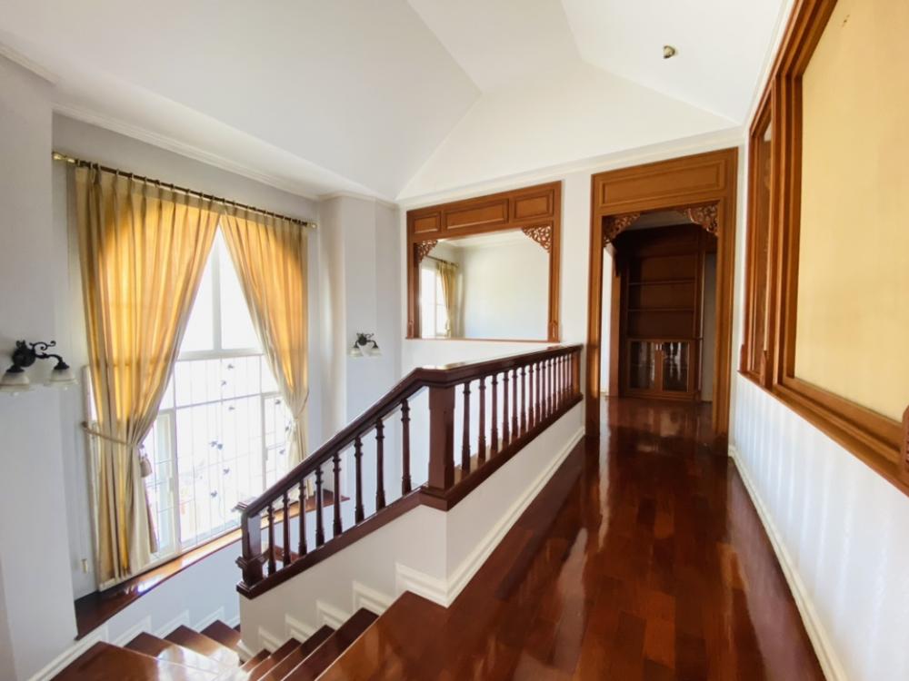For SaleHouseLadkrabang, Suwannaphum Airport : For Sale 55 M Luxury house for sale, Ladawan Village, Sukhumvit 103, Chaloem Phrakiat Road, Prawet District, Bangkok