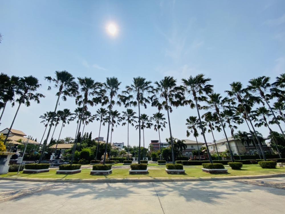 For SaleHouseLadkrabang, Suwannaphum Airport : For Sale 55 M Luxury house for sale, Ladawan Village, Sukhumvit 103, Chaloem Phrakiat Road, Prawet District, Bangkok