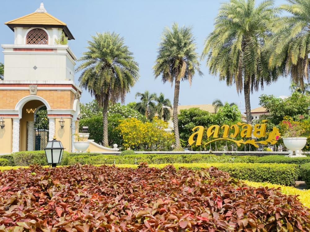 For SaleHouseLadkrabang, Suwannaphum Airport : For Sale 55 M Luxury house for sale, Ladawan Village, Sukhumvit 103, Chaloem Phrakiat Road, Prawet District, Bangkok