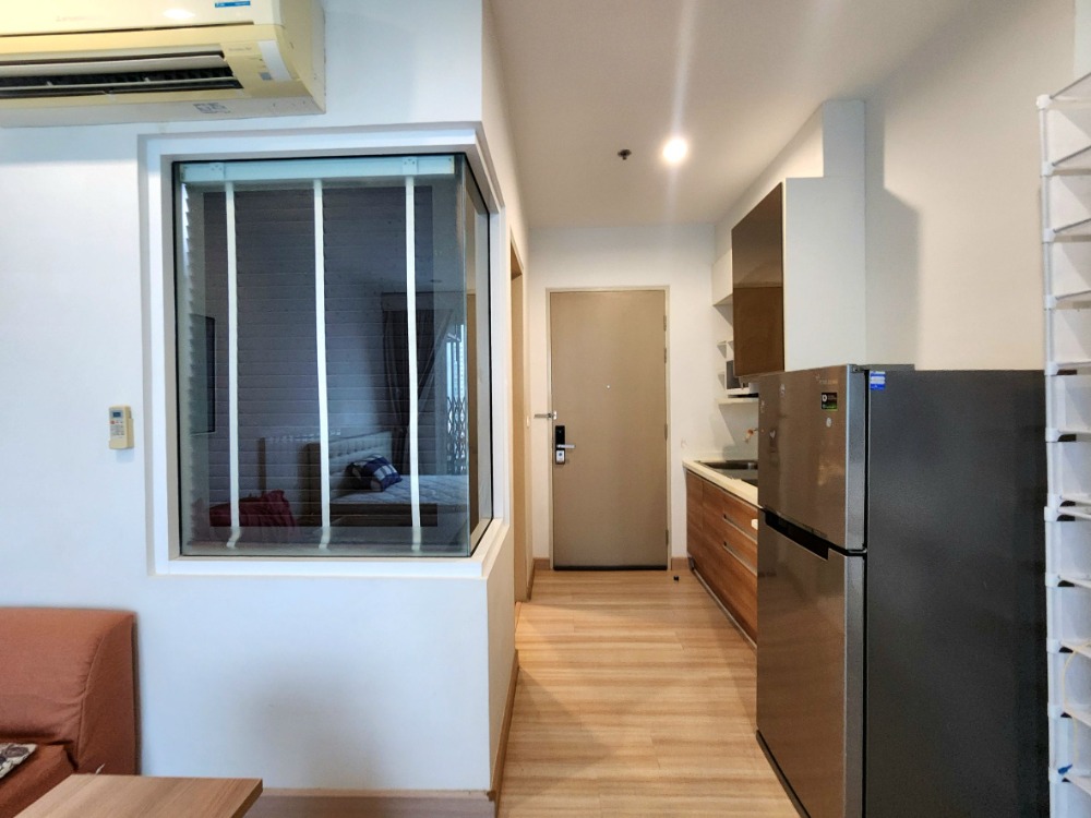 For RentCondoRattanathibet, Sanambinna : **The room is empty. Hotel-style condo, very rare, very nice, cheap price ** For rent, The Hotel Condo, next to MRT Bang Kraso. Rattanathibet line