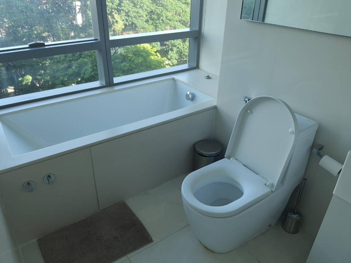 ขายคอนโดสุขุมวิท อโศก ทองหล่อ : ขายพร้อมผู้เช่า ถึง กรกฎาคม 2569
ห้องดูเพล็กซ์ที่ เดอะ รูม สุขุมวิท21, ขนาด 2 ห้องนอน, 125 ตรม, ใกล้ BTS อโศก