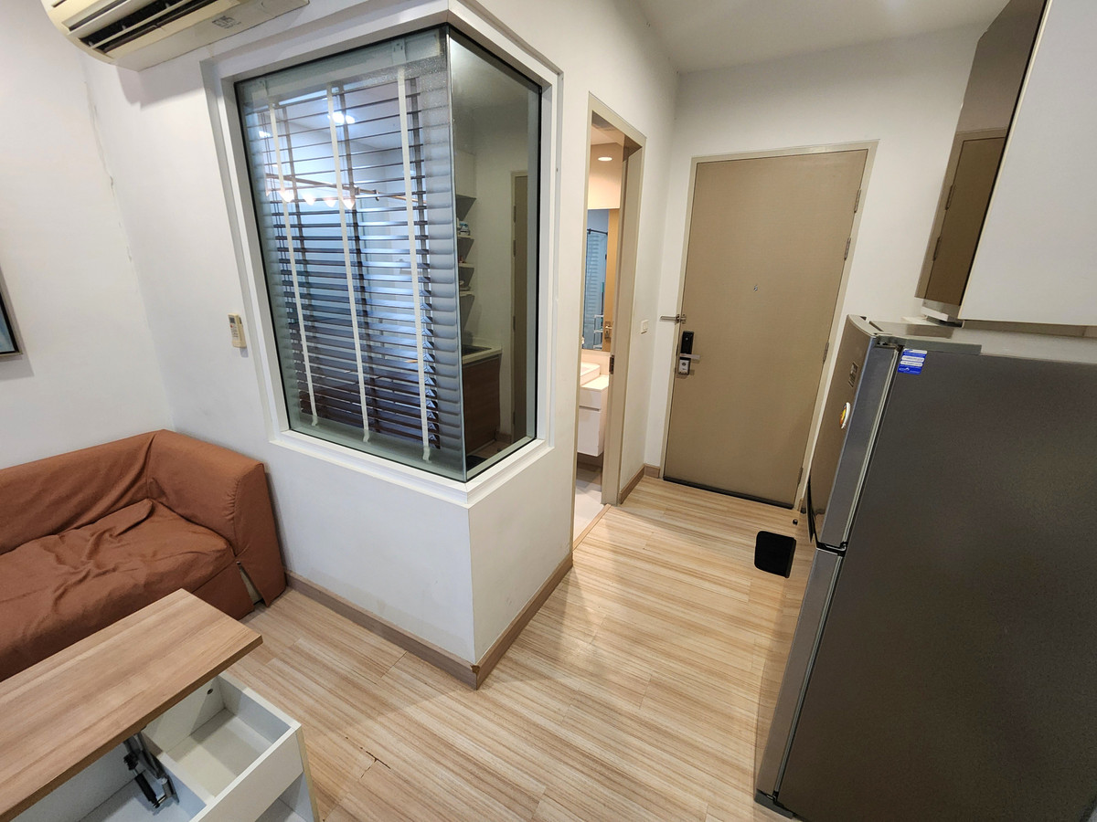 For RentCondoRattanathibet, Sanambinna : **The room is empty. Hotel-style condo, very rare, very nice, cheap price ** For rent, The Hotel Condo, next to MRT Bang Kraso. Rattanathibet line