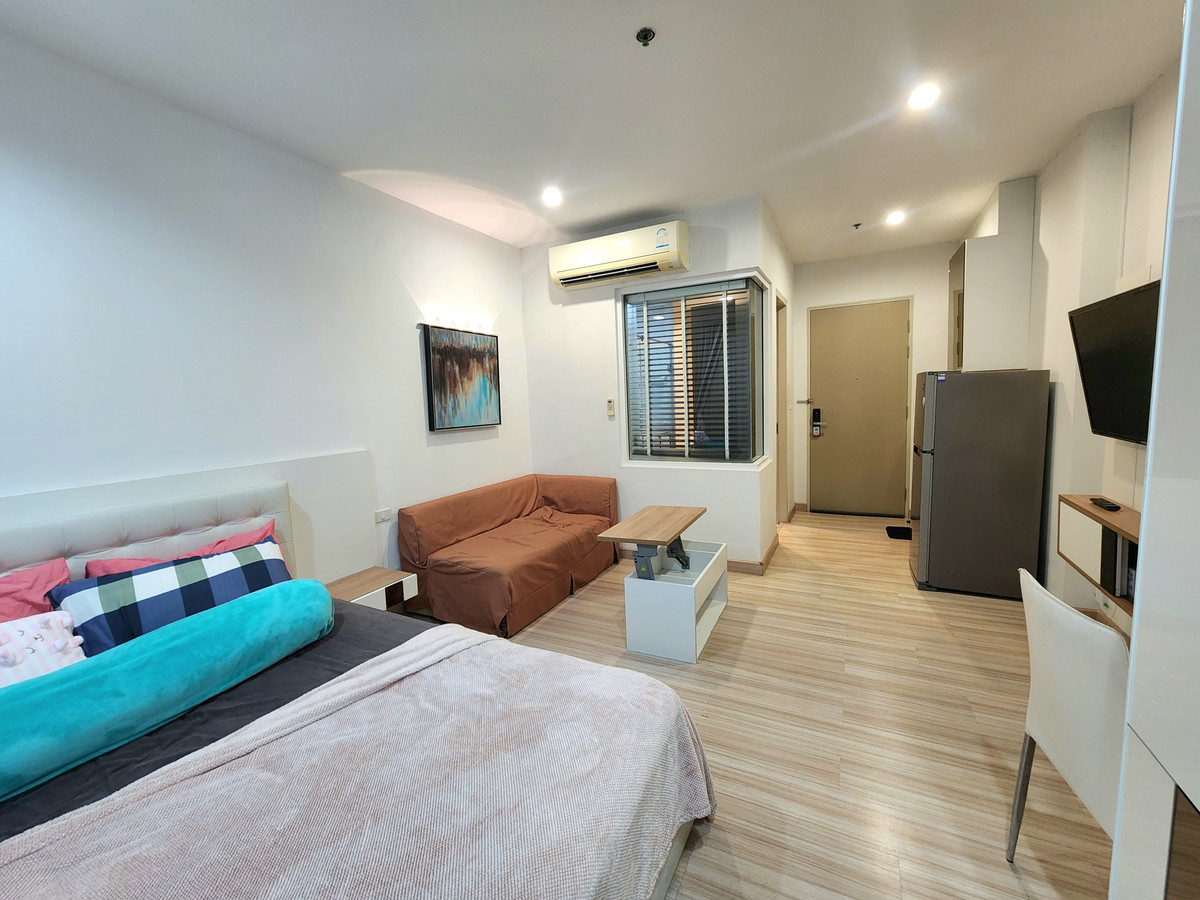 For RentCondoRattanathibet, Sanambinna : **The room is empty. Hotel-style condo, very rare, very nice, cheap price ** For rent, The Hotel Condo, next to MRT Bang Kraso. Rattanathibet line