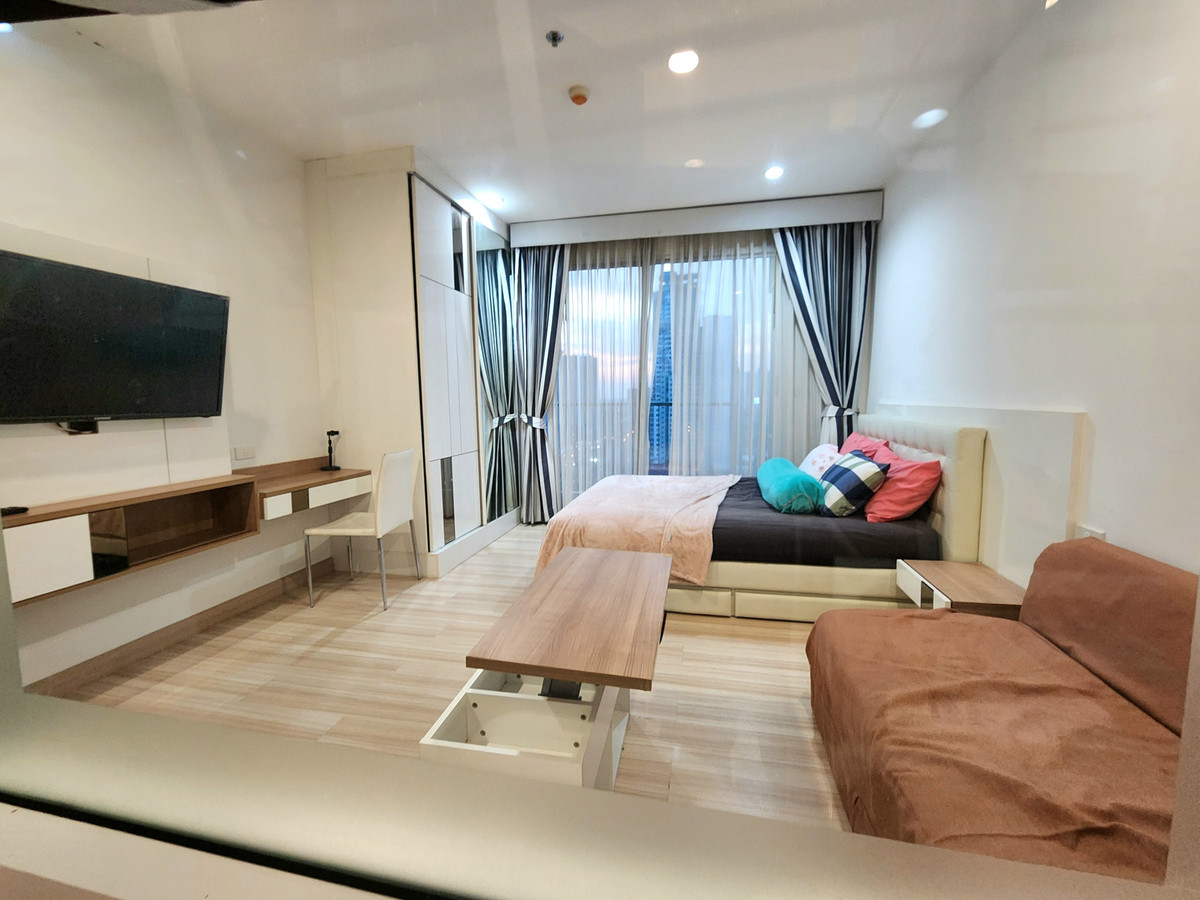 For RentCondoRattanathibet, Sanambinna : **The room is empty. Hotel-style condo, very rare, very nice, cheap price ** For rent, The Hotel Condo, next to MRT Bang Kraso. Rattanathibet line