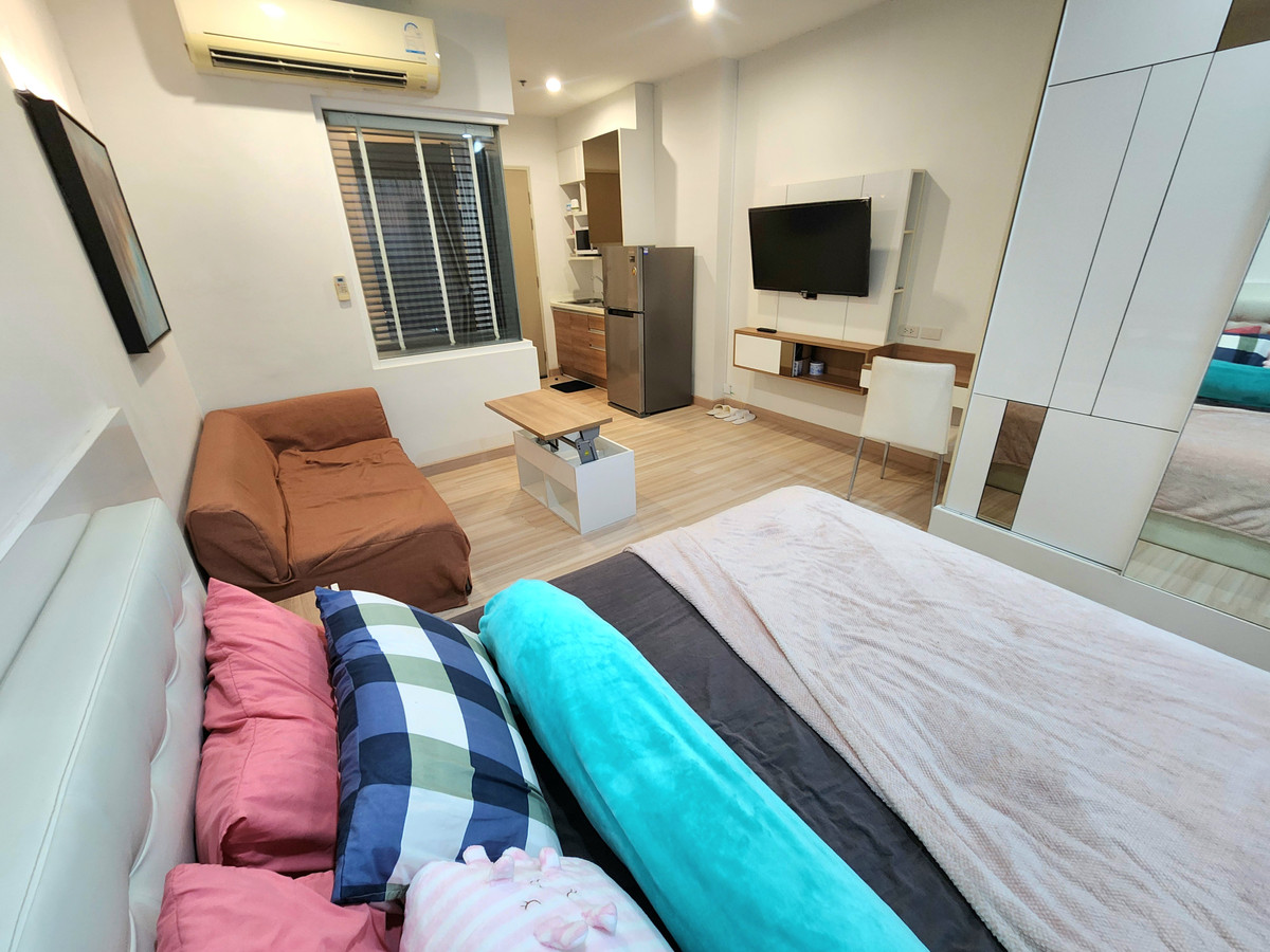 For RentCondoRattanathibet, Sanambinna : **The room is empty. Hotel-style condo, very rare, very nice, cheap price ** For rent, The Hotel Condo, next to MRT Bang Kraso. Rattanathibet line