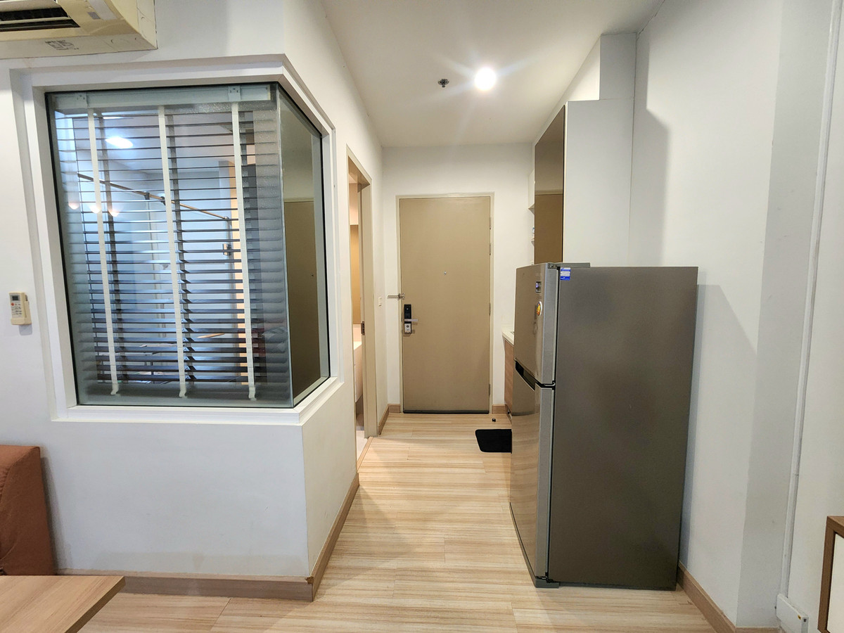 For RentCondoRattanathibet, Sanambinna : **The room is empty. Hotel-style condo, very rare, very nice, cheap price ** For rent, The Hotel Condo, next to MRT Bang Kraso. Rattanathibet line