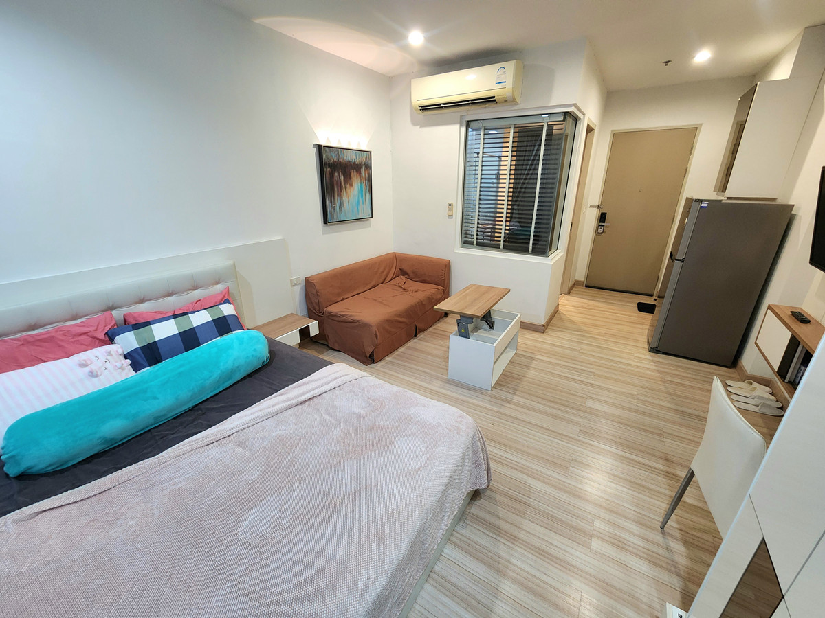 For RentCondoRattanathibet, Sanambinna : **The room is empty. Hotel-style condo, very rare, very nice, cheap price ** For rent, The Hotel Condo, next to MRT Bang Kraso. Rattanathibet line