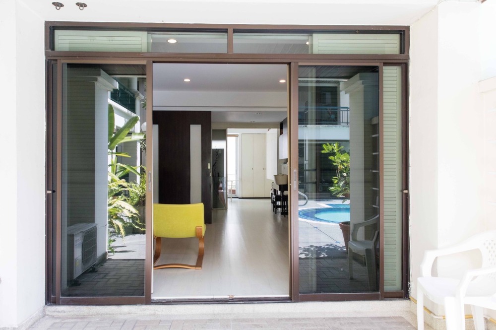 ขายทาวน์โฮมสุขุมวิท อโศก ทองหล่อ : ทาวน์เฮ้าส์ ทองหล่อ 13 / 4 ห้องนอน (ขาย), Townhouse Thonglor 13 / 4 Bedrooms (FOR SALE) T535