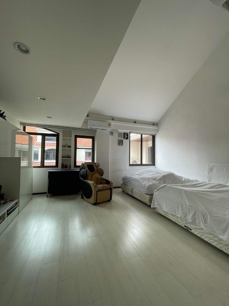 ขายทาวน์โฮมสุขุมวิท อโศก ทองหล่อ : ทาวน์เฮ้าส์ ทองหล่อ 13 / 4 ห้องนอน (ขาย), Townhouse Thonglor 13 / 4 Bedrooms (FOR SALE) T535