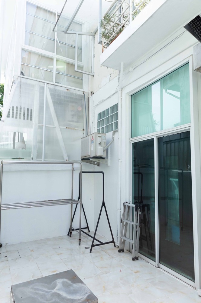 ขายทาวน์โฮมสุขุมวิท อโศก ทองหล่อ : ทาวน์เฮ้าส์ ทองหล่อ 13 / 4 ห้องนอน (ขาย), Townhouse Thonglor 13 / 4 Bedrooms (FOR SALE) T535