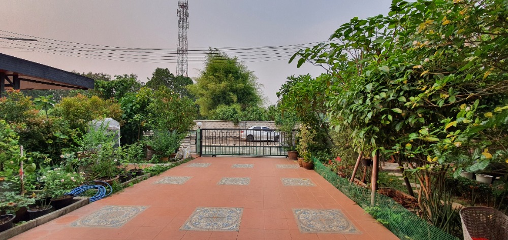 ขายบ้านเชียงราย : ขายบ้านเดี่ยวพร้อมอยู่ หมู่บ้านภูวารีวิลล่า - เชียงราย เนื้อที่ 94 ตรว. ขายพร้อมเฟอร์นิเจอร์