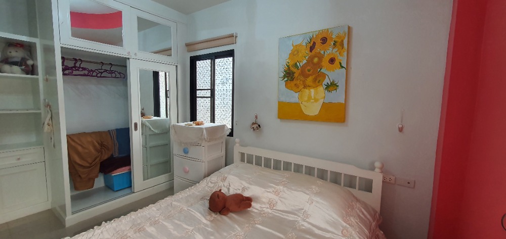 ขายบ้านเชียงราย : ขายบ้านเดี่ยวพร้อมอยู่ หมู่บ้านภูวารีวิลล่า - เชียงราย เนื้อที่ 94 ตรว. ขายพร้อมเฟอร์นิเจอร์