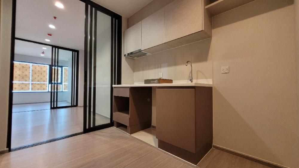 ให้เช่าคอนโดท่าพระ ตลาดพลู วุฒากาศ : ให้เช่า ราคาดีๆ Life Sathorn Sierra  40 ตรม บนถนนราชพฤกษ์ ระยะ 150 เมตรจาก BTSตลาดพลู   และ100 เมตรถึง BRTราชพฤกษ์