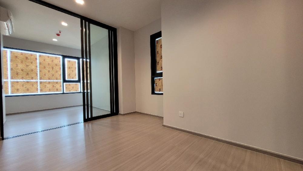 ให้เช่าคอนโดท่าพระ ตลาดพลู วุฒากาศ : ให้เช่า ราคาดีๆ Life Sathorn Sierra  40 ตรม บนถนนราชพฤกษ์ ระยะ 150 เมตรจาก BTSตลาดพลู   และ100 เมตรถึง BRTราชพฤกษ์