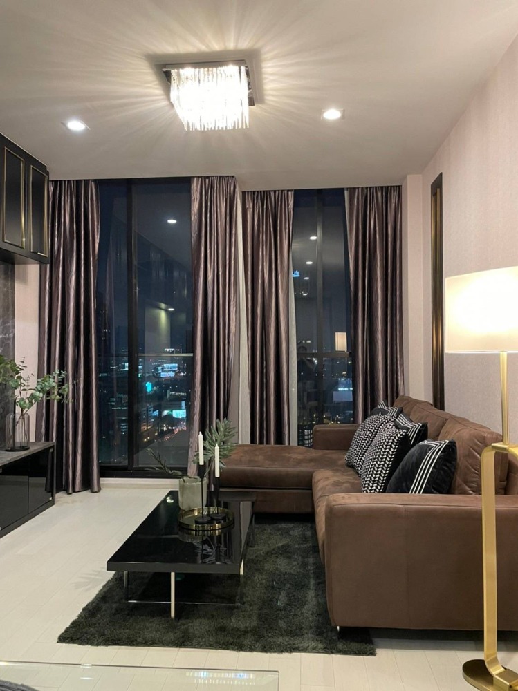 ให้เช่าคอนโดวิทยุ ชิดลม หลังสวน : ห้องใหม่ ชั้นสูง เช่า 1 ห้องนอน 1 ห้องน้ำ โนเบิล เพลินจิต