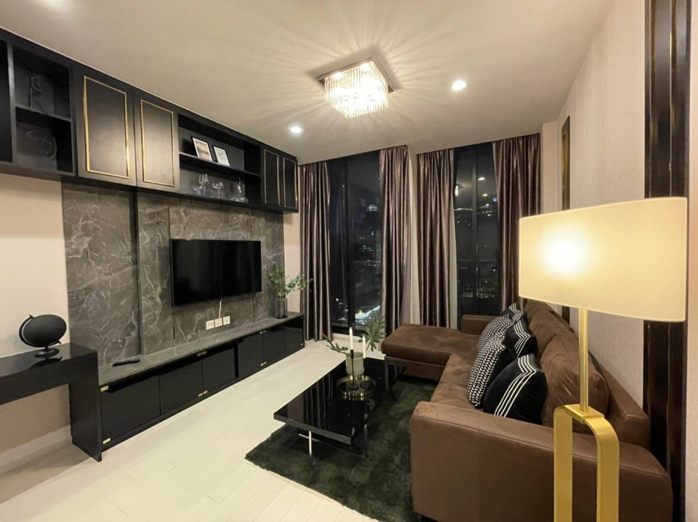 ให้เช่าคอนโดวิทยุ ชิดลม หลังสวน : ห้องใหม่ ชั้นสูง เช่า 1 ห้องนอน 1 ห้องน้ำ โนเบิล เพลินจิต