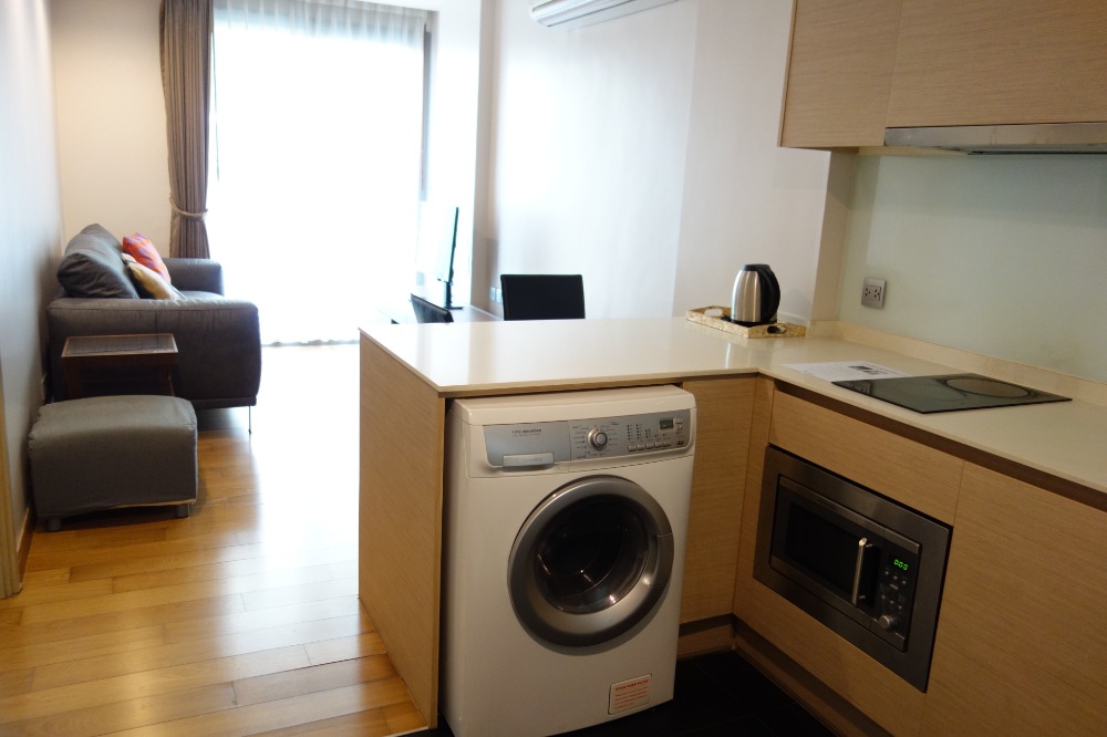 ให้เช่าคอนโดสุขุมวิท อโศก ทองหล่อ : For rent !! Via Botani Sukhumvit 47, 1 bed 1 bath 44.50 Sqm.