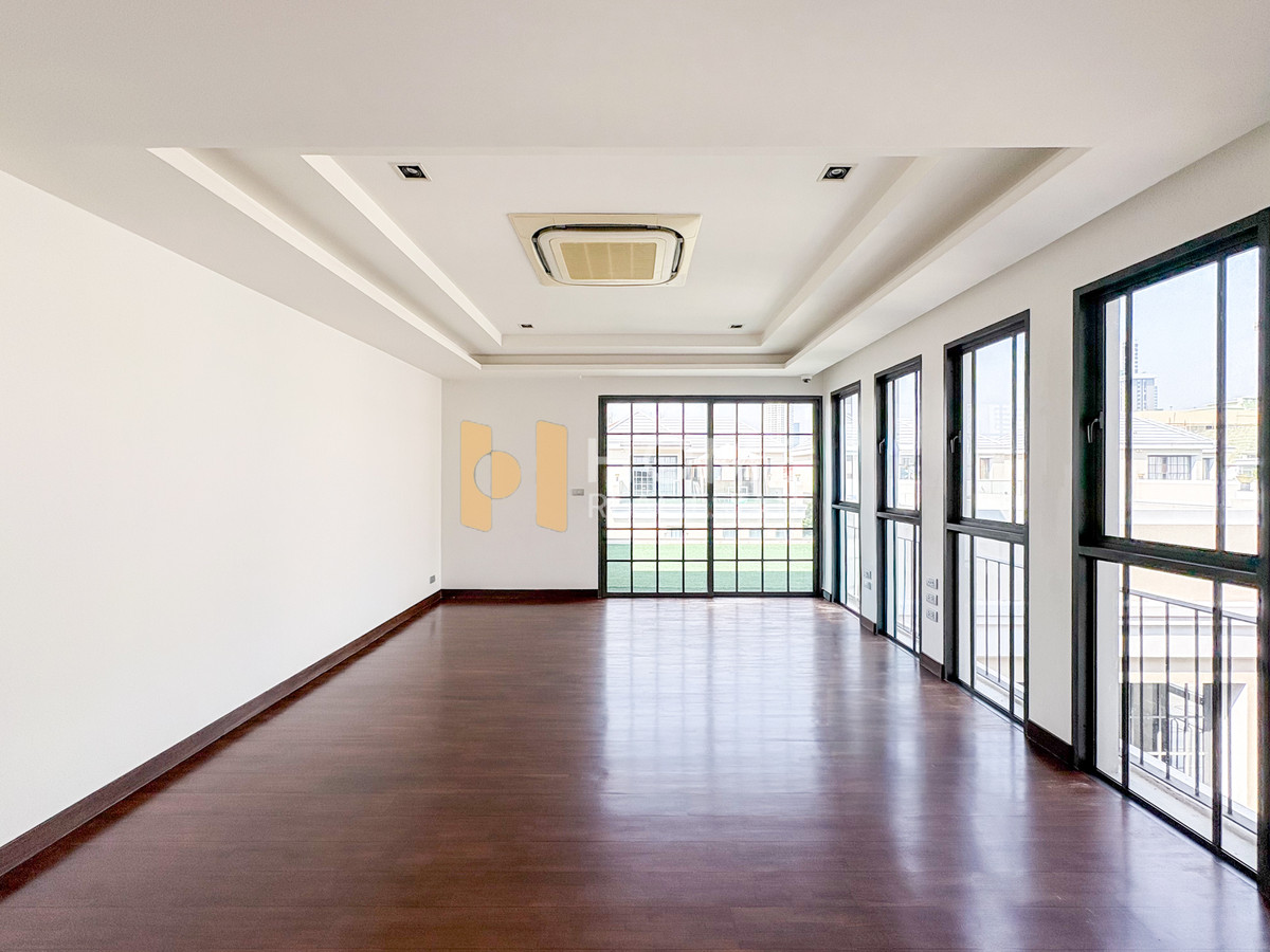 ขายบ้านลาดพร้าว เซ็นทรัลลาดพร้าว : บ้านเดี่ยว อัลติจูด มาสเตอรี พหลโยธิน 24 / 5 ห้องนอน (ขาย), Altitude Mastery Phaholyothin 24 / Detached House 5 Bedrooms (FOR SALE) TPM105