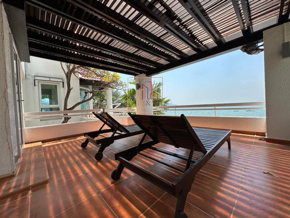 ขายคอนโดพัทยา บางแสน ชลบุรี สัตหีบ : Beachfront Villa for Sale Pattaya BeachSize 311.71 sq.m.3 Bedrooms 4 Bathrooms