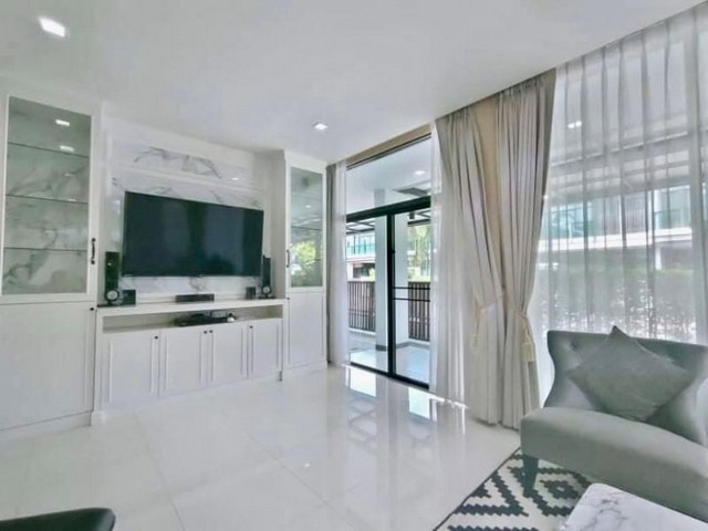 ขายบ้านพัฒนาการ ศรีนครินทร์ : ขายด่วน ขายบ้านเดี่ยว บ้านสวยพร้อมอยู่ เศรษฐสิริ ศรีนครินทร์-พระราม 9 ใกล้ Airport Link หัวหมาก