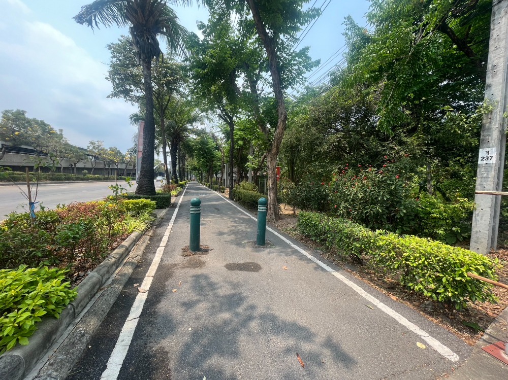 ขายที่ดินเลียบทางด่วนรามอินทรา : ที่ดิน เลียบด่วน รามอินทรา / 93 ตารางวา (ขาย), Land Liab Duan Ramintra / 372 Square Metre (FOR SALE) TPM186