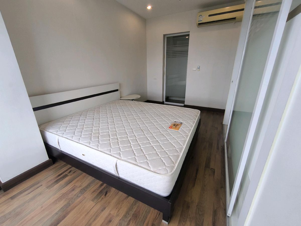 ให้เช่าคอนโดวงเวียนใหญ่ เจริญนคร : ให้เช่า / Condo for rent Q House Sathorn BTS KrungThonBuri ติดBTS กรุงธนบุรี เดินเข้าเมือง สาธร สะดวกมาก