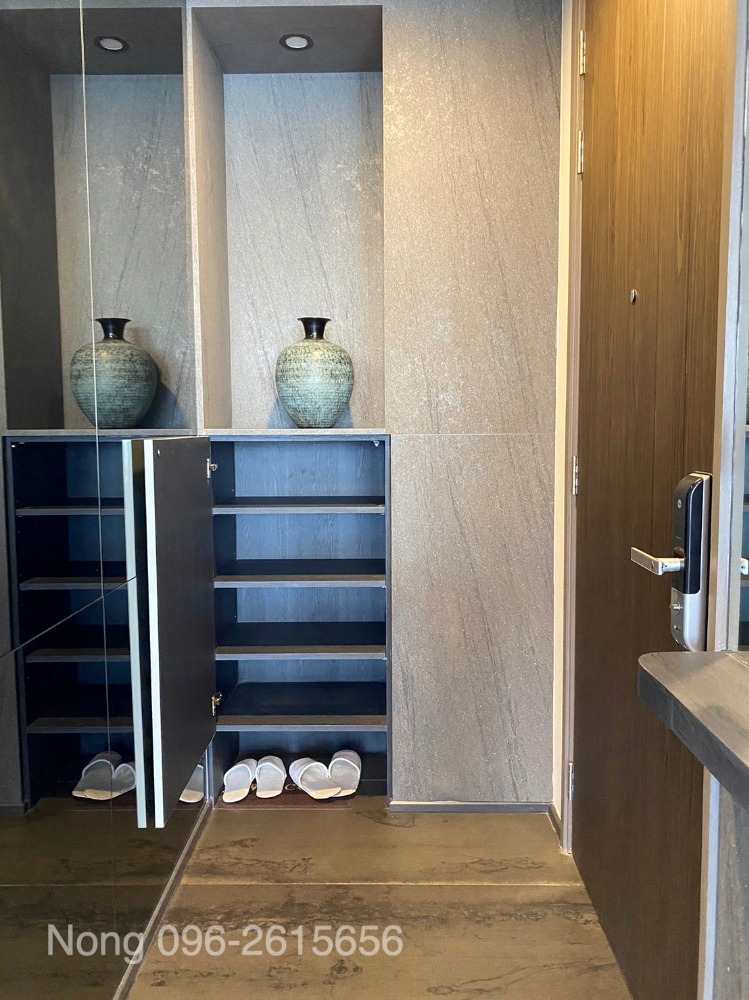 For RentCondoSiam Paragon ,Chulalongkorn,Samyan : Condo for RENT ให้เช่า **Ashton Chula-Silom 66  Sq,m. Fully Finish @65,000บาท/month call Nong 096-2615656  ห้องกว้างมาก 66 ตรม. 2 นอน 2 น้ำ เฟอร์ครบ พร้อมอยู่    Location :  , Samyan  Rental Price : 65,000 Baht/Month  Co