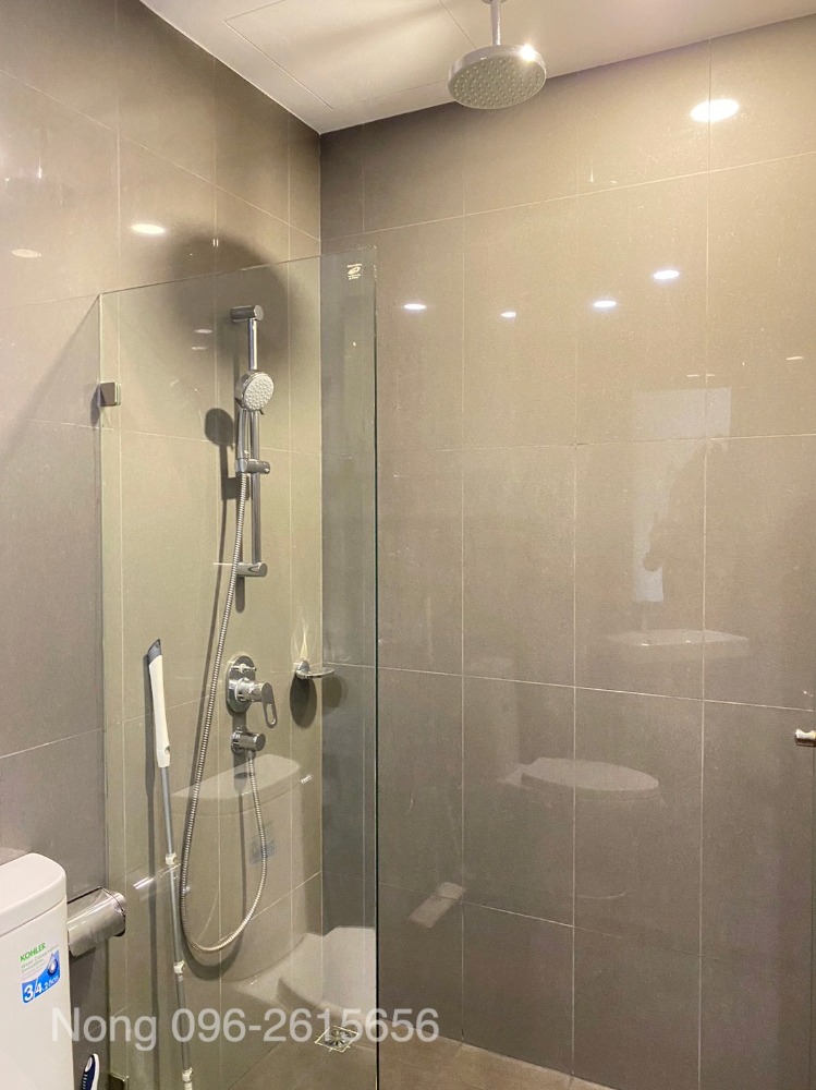 For RentCondoSiam Paragon ,Chulalongkorn,Samyan : Condo for RENT ให้เช่า **Ashton Chula-Silom 66  Sq,m. Fully Finish @65,000บาท/month call Nong 096-2615656  ห้องกว้างมาก 66 ตรม. 2 นอน 2 น้ำ เฟอร์ครบ พร้อมอยู่    Location :  , Samyan  Rental Price : 65,000 Baht/Month  Co