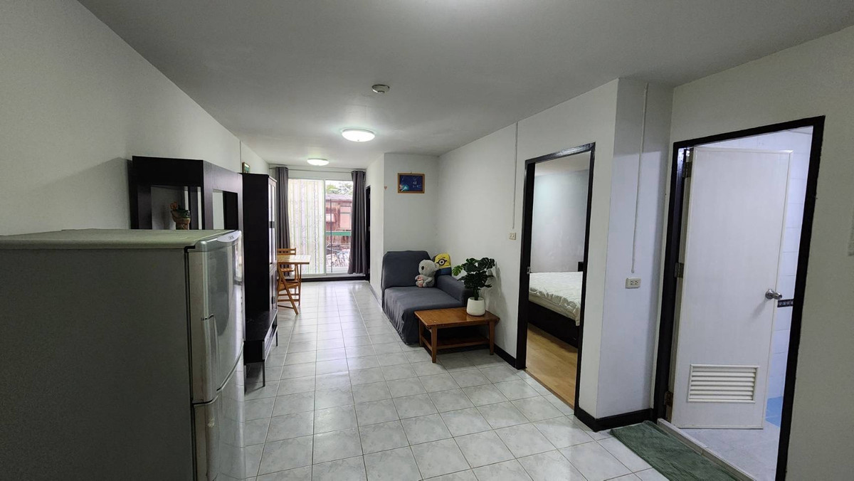 For RentCondoSapankwai,Jatujak : urgent!!! For rent.... Baan Viphawee Condo, spacious room, convenient transportation, cheapest price