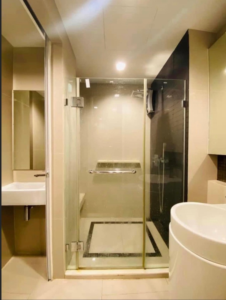 ให้เช่าคอนโดสาทร นราธิวาส : 💫 Condo For Rent! Rhythm Sathorn คอนโดใจกลางเมืองใกล้บีทีเอสสะพานตากสินพร้อมเข้าอยู่ 💫