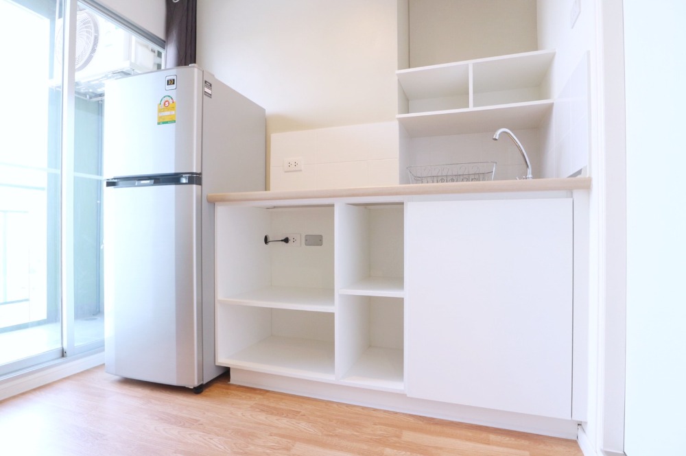 ขายคอนโดพระราม 5 ราชพฤกษ์ บางกรวย : 💢ห้องมุม แต่งสวย ให้ครบ 💢ไม่บล๊อควิว วิวเมืองโล่ง 💢บิ้วอินท์ ช่องเก็บของให้เยอะ🏡เฟอร์ + เครื่องใช้ไฟฟ้าครบ🏡