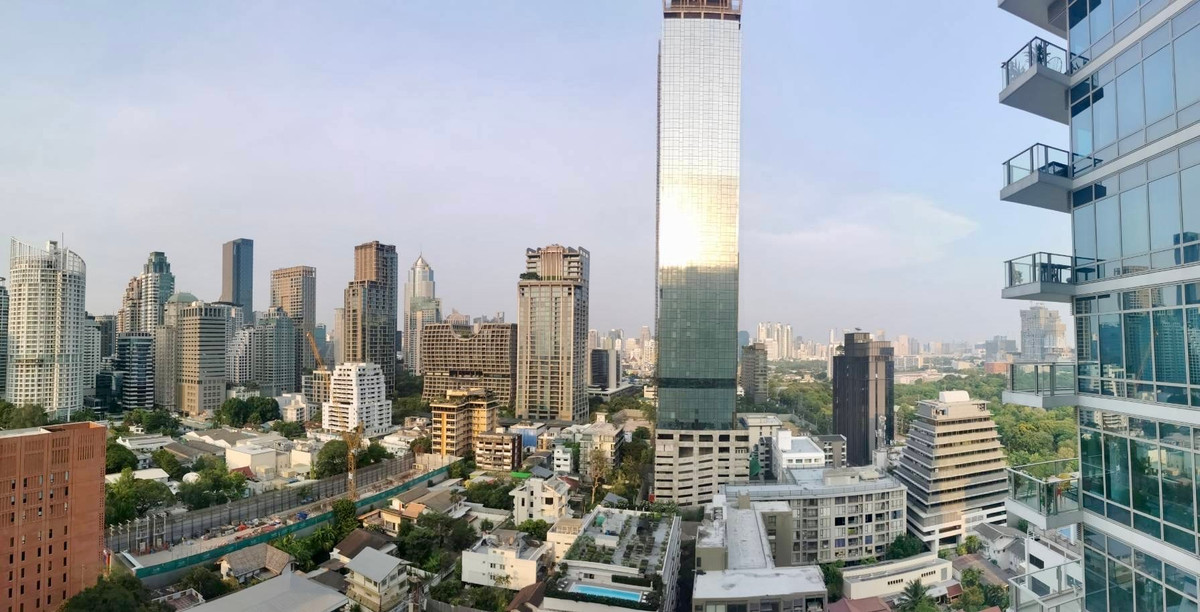 ขายคอนโดวิทยุ ชิดลม หลังสวน : 185 Rajadamri: 1bed 1bath  69.52sqm 24,500,000 transfer fee 50/50 Am: 0656199198